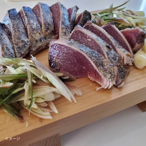 「炭火焼カツオタタキ2節(たれ付き)」600g